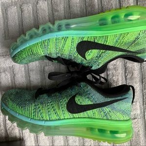 Women’s Nike AIrmax  Flyknit 7.5
